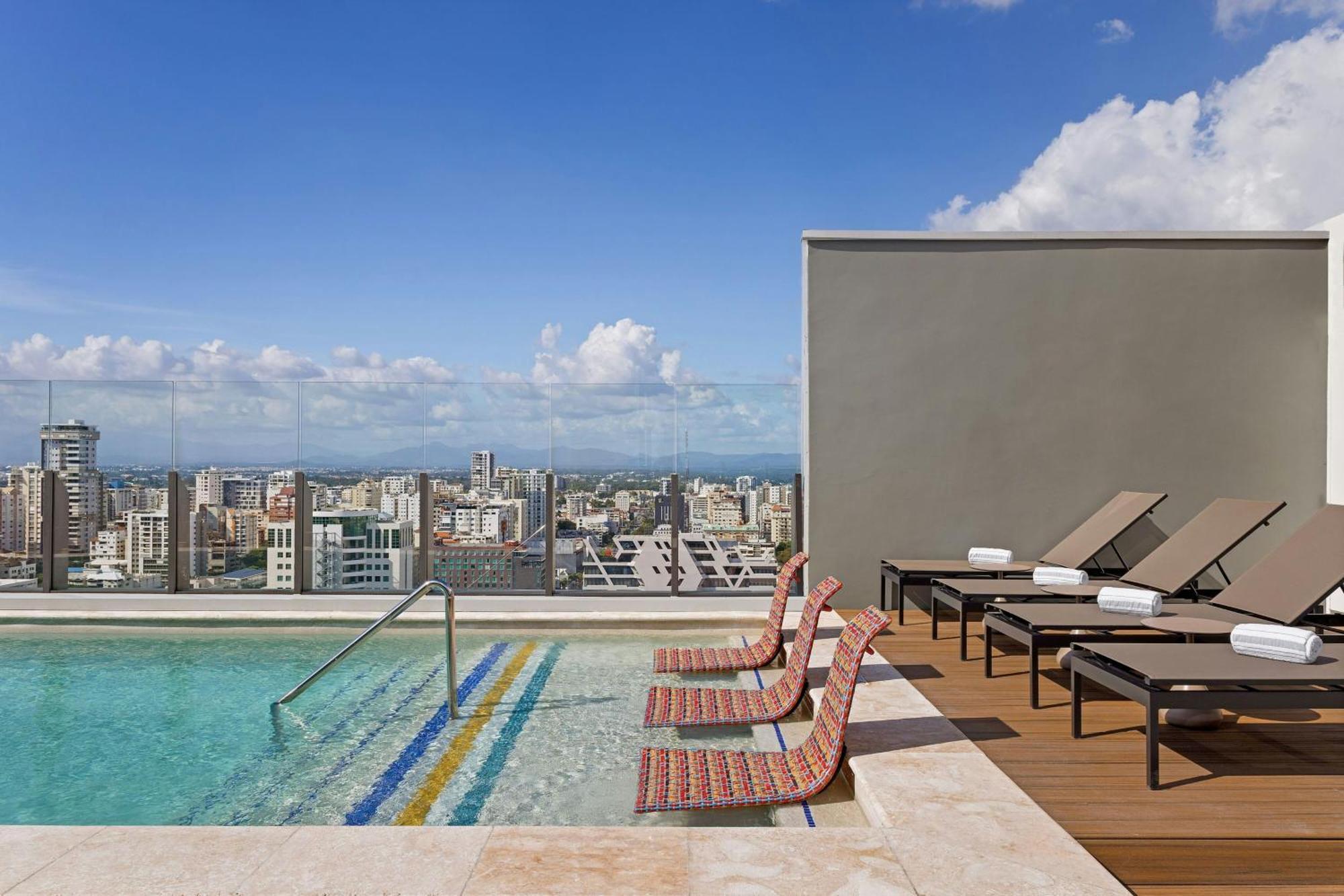 Hotel Aloft Santo Domingo Piantini Extérieur photo